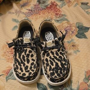 Hey Dude Womens Leopard Canvas Slip-On Sneakers - Tan & Black